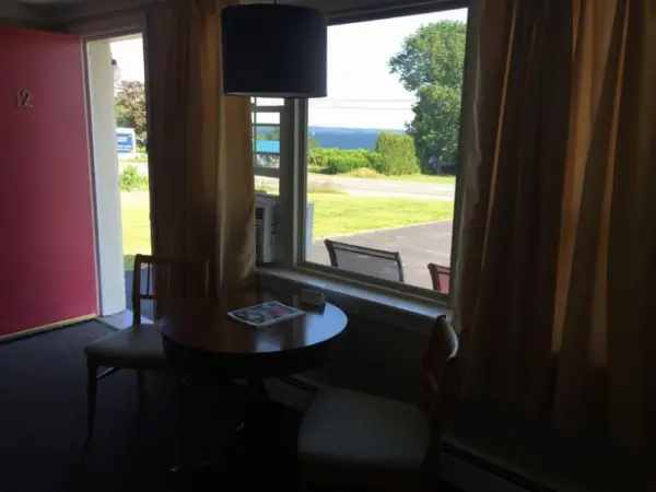 Gull Motel - Belfast, Maine 4